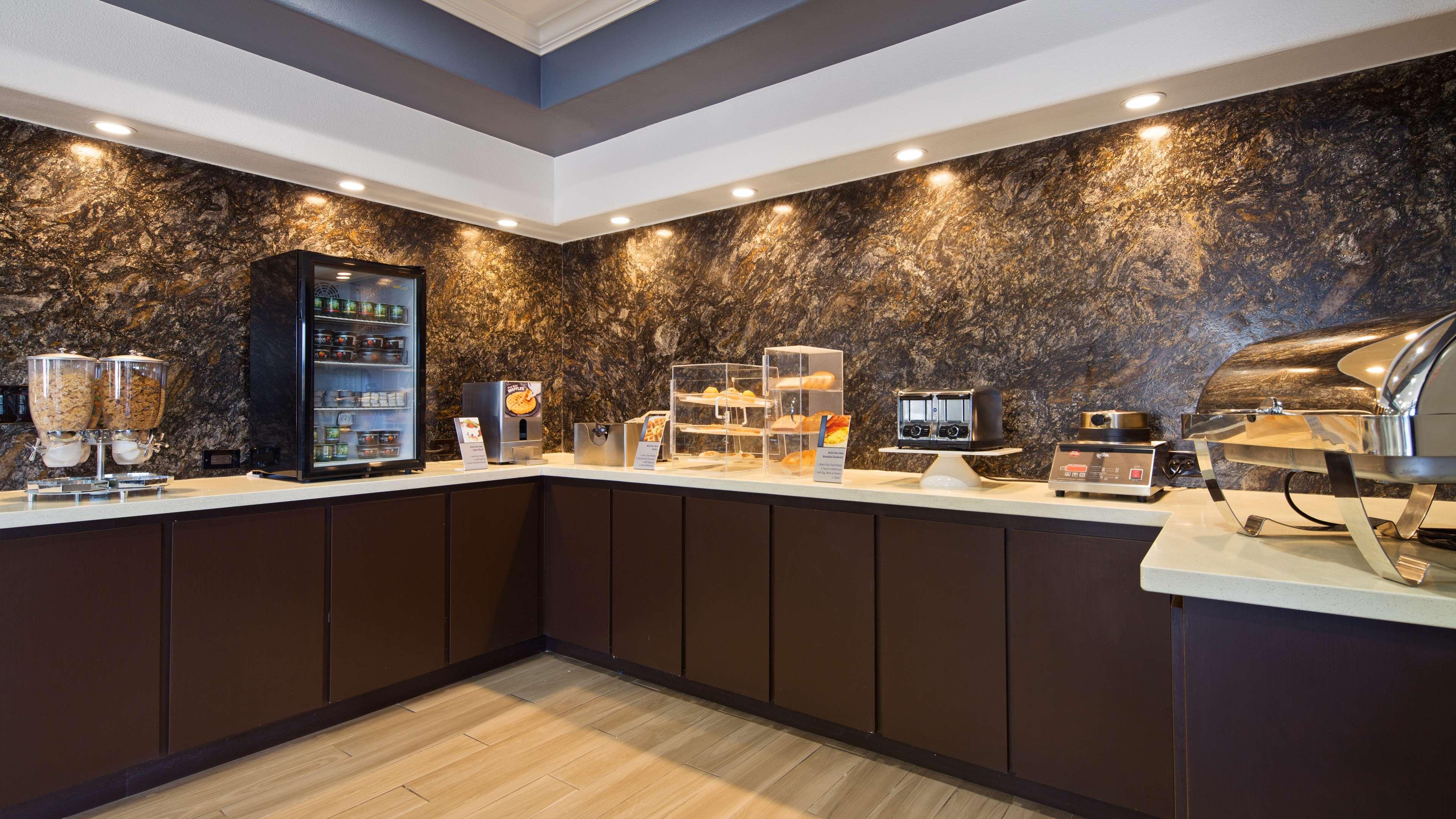 Best Western Plus North Houston Inn & Suites Westfield Exterior photo