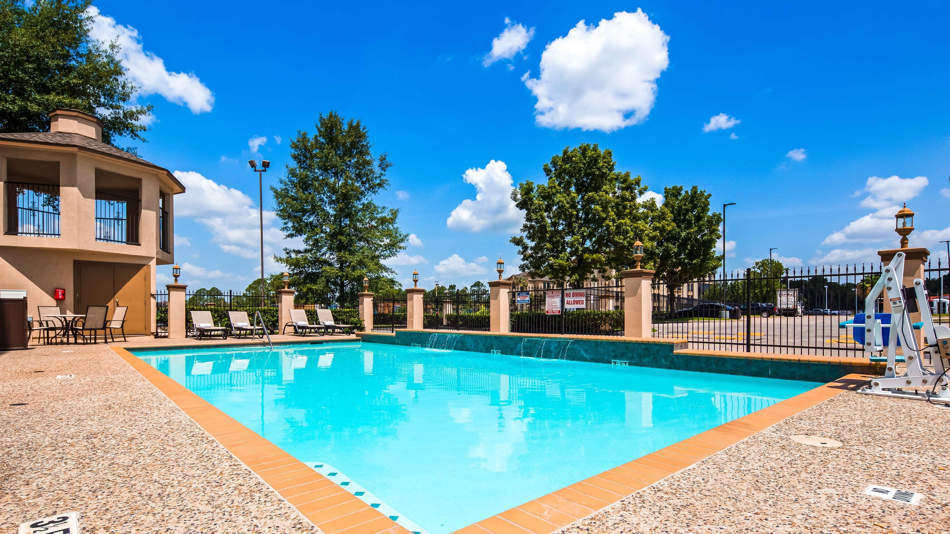 Best Western Plus North Houston Inn & Suites Westfield Exterior photo