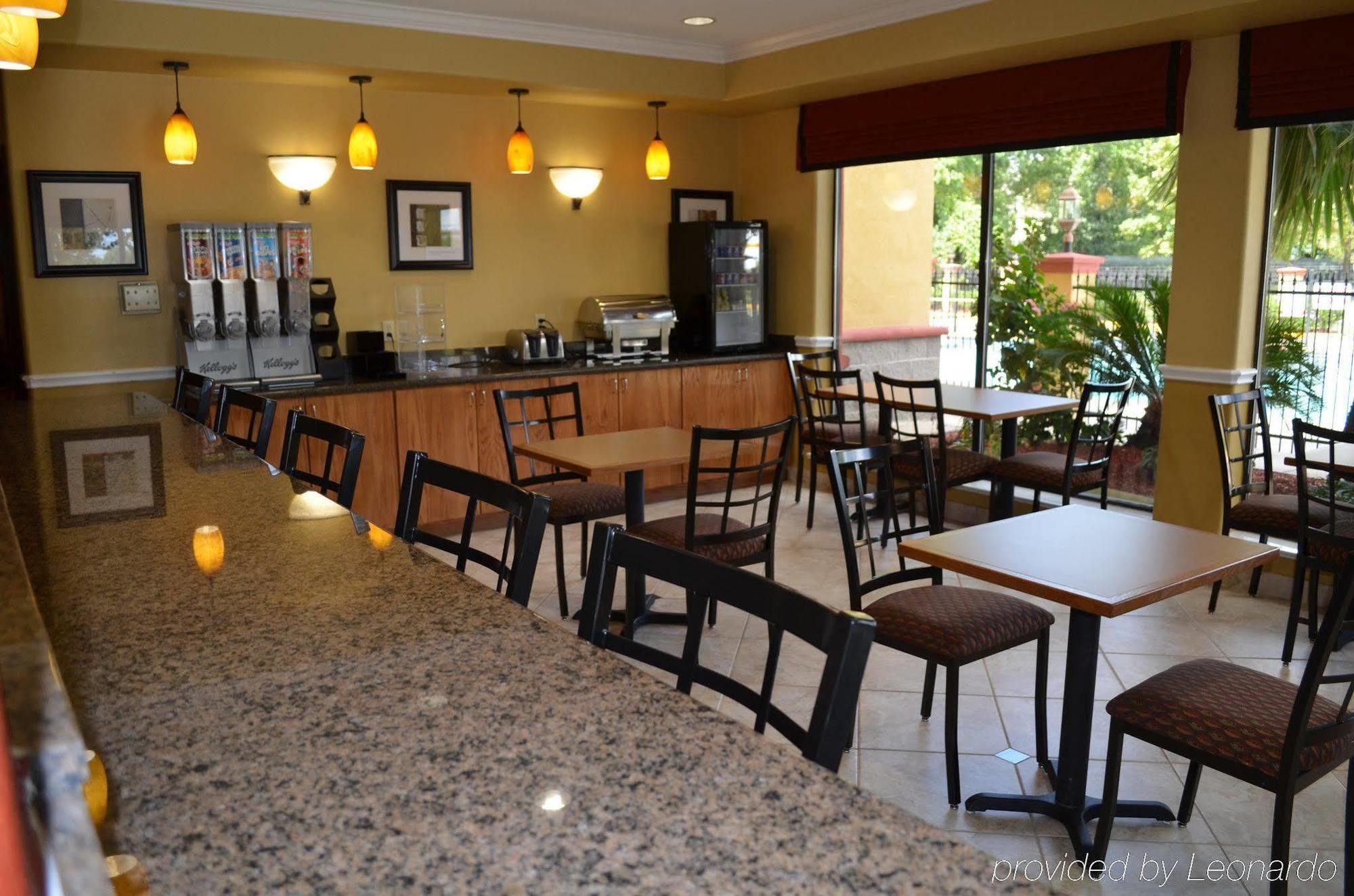 Best Western Plus North Houston Inn & Suites Westfield Restaurant photo